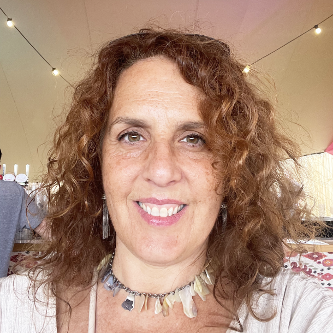 Elizabeth Lahav